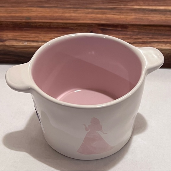 Rae Dunn Disney Princess Set of 4 Ceramic Measuring Cups - Picture 11 of 17